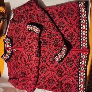 LL Bean Heavy sweater. Excellent condition. Cotton and full zipper.